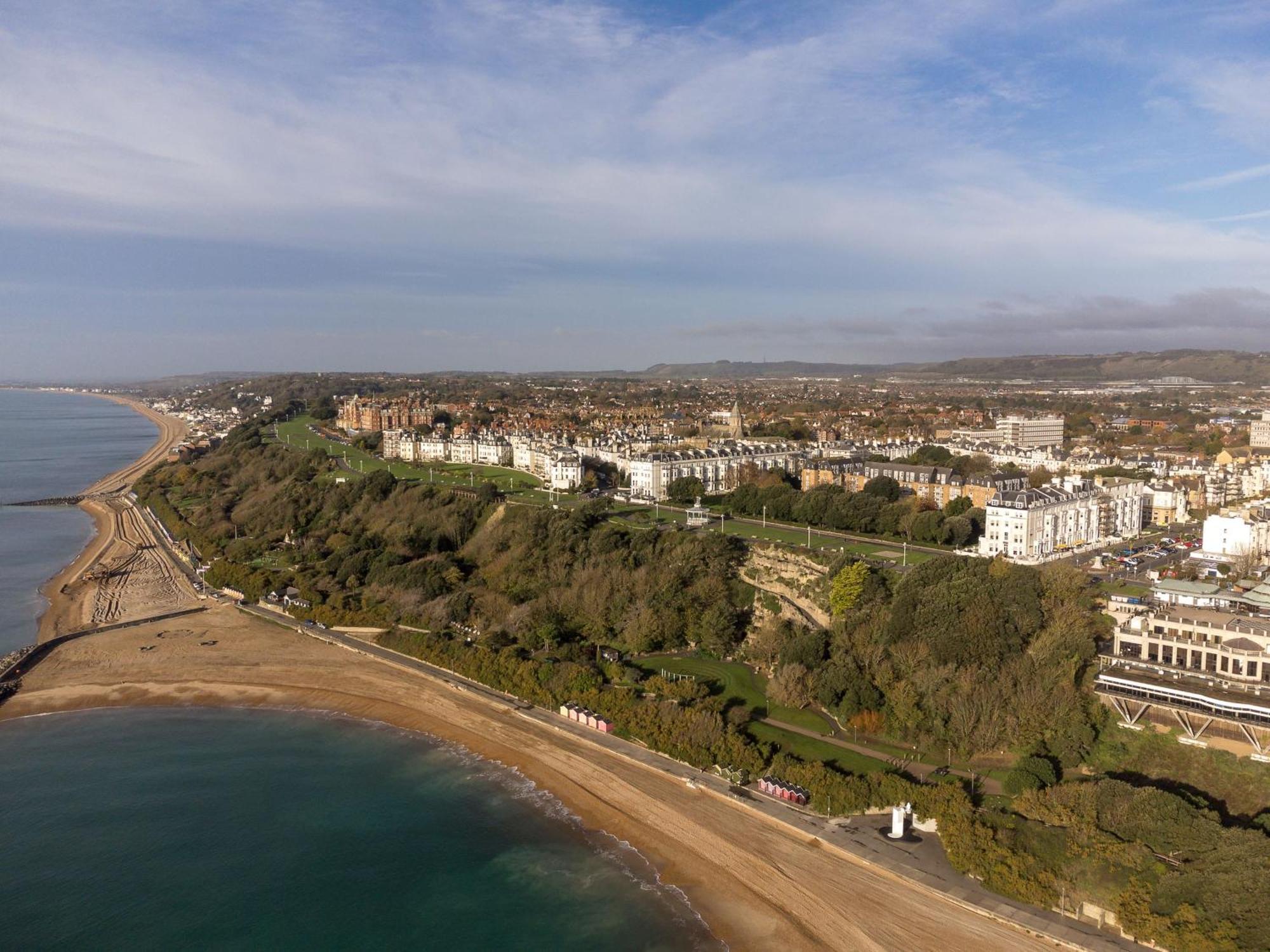 Voco The Clifton Folkestone By Ihg Hotel Exterior photo
