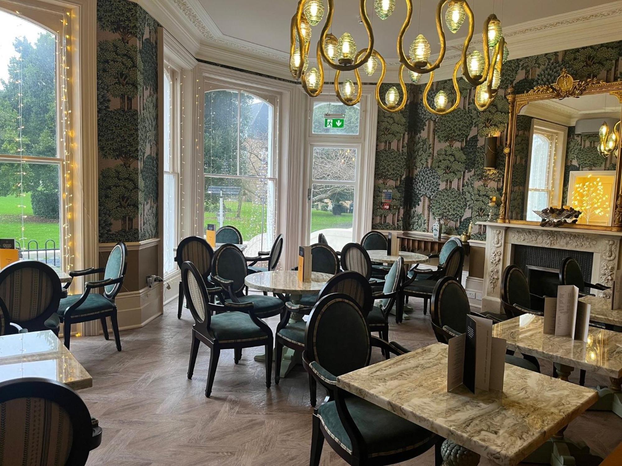 Voco The Clifton Folkestone By Ihg Hotel Exterior photo
