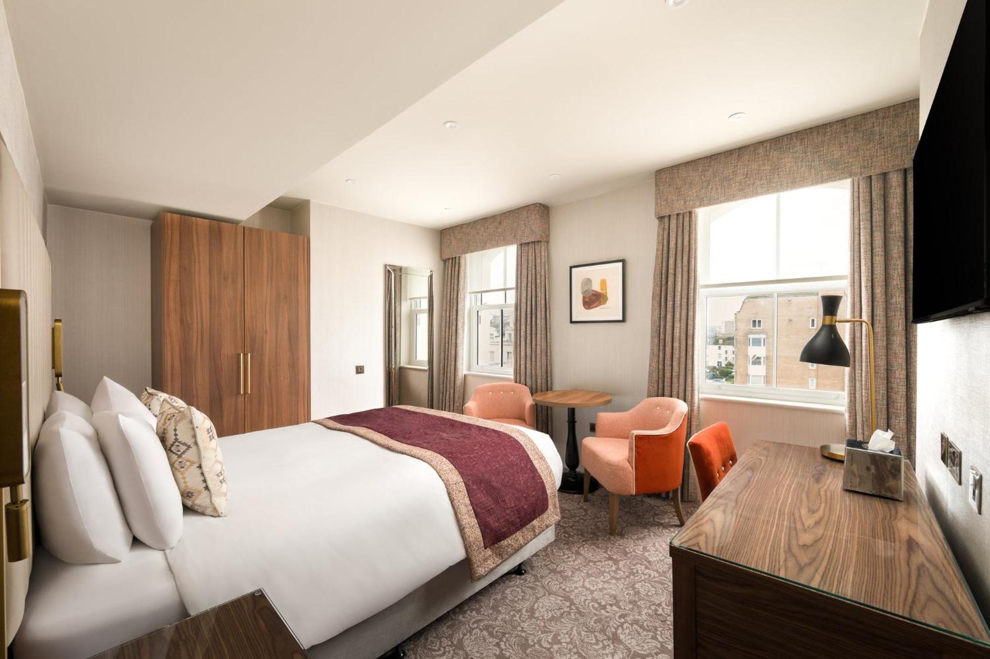 Voco The Clifton Folkestone By Ihg Hotel Exterior photo